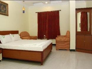 Shri Perumal Inn Puducherry Buitenkant foto